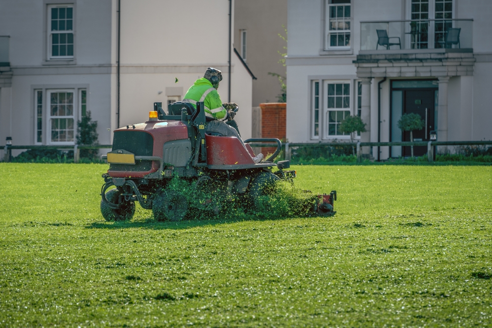 Bezuz-Lawn-and-Landscaping_Industrial-in-katy-texas-07
